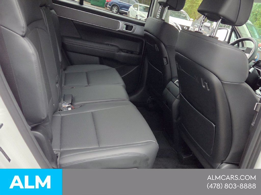 Used 2026 Hyundai Santa Fe SEL FWD image 18