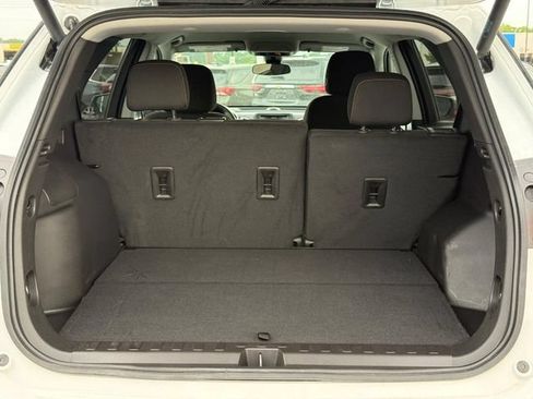 Used 2024 Chevrolet Equinox LT w/ LPO, Floor Liner Package FWD image 6