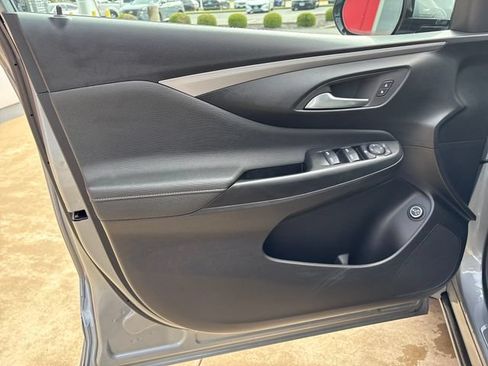 Used 2025 Buick Envista Avenir FWD image 10