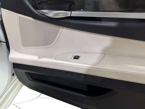 Used 2014 BMW 750i image 36
