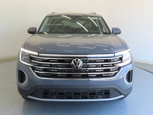 New 2025 Volkswagen Atlas SEL image 10