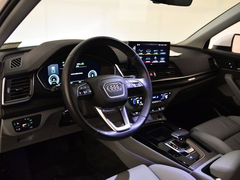 Certified 2022 Audi Q5 e Premium w/ Convenience Package image 29