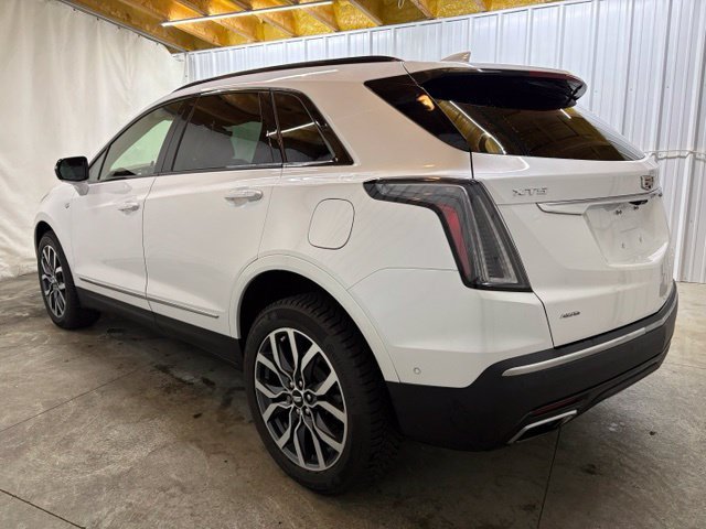 Used 2021 Cadillac XT5 Sportv w/ Platinum Package AWD/4WD image 7