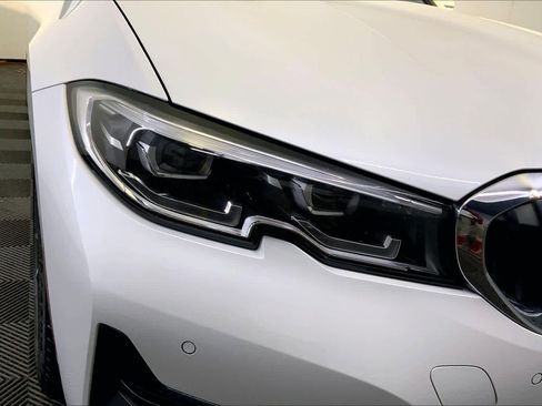 Used 2020 BMW 330i xDrive Sedan w/ Premium Package image 12