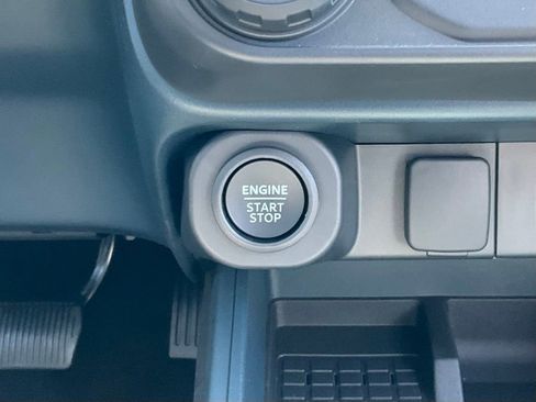 New 2025 Ford Maverick Lariat w/ Black Appearance Package image 22