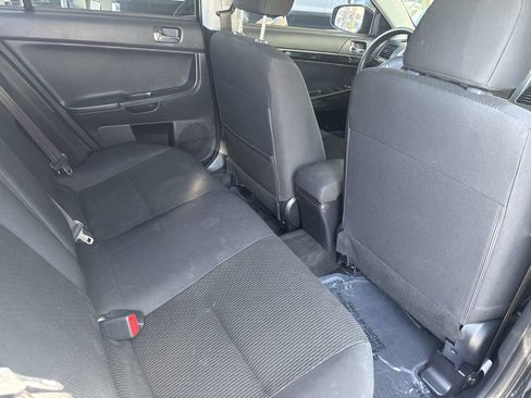 Used 2017 Mitsubishi Lancer ES image 13