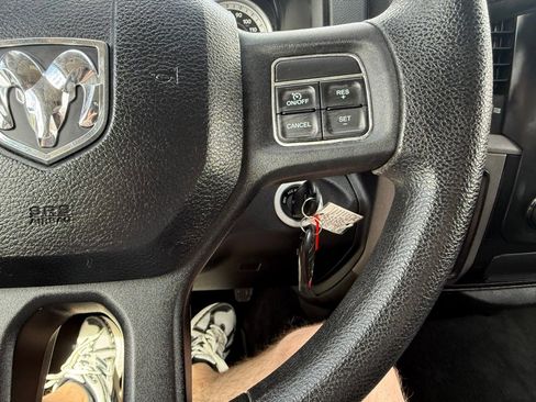 Used 2018 RAM 2500 Tradesman w/ Chrome Appearance Group image 31