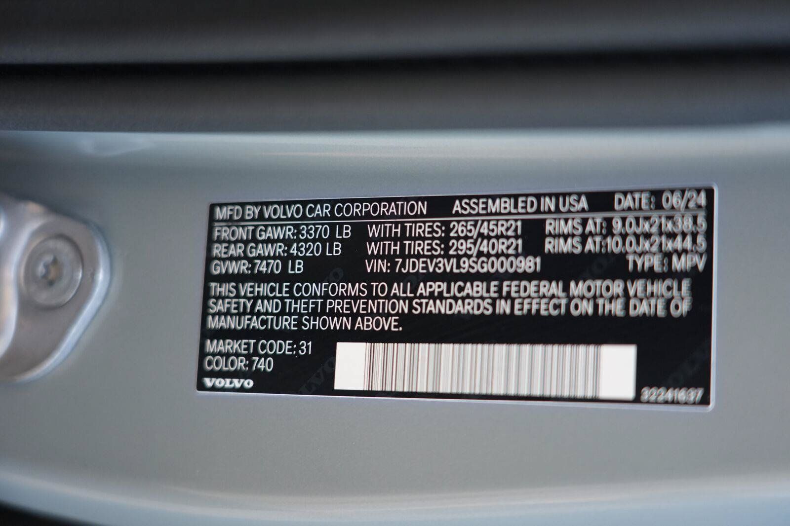 Used 2025 Volvo EX90 Ultra AWD/4WD image 46