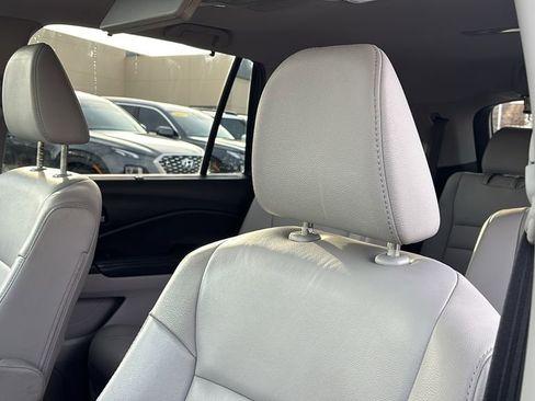 Used 2019 Honda Pilot Touring image 25