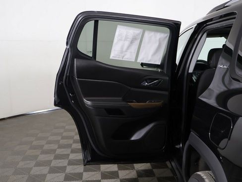 Used 2023 GMC Acadia SLE w/ Driver Convenience Package AWD/4WD image 26
