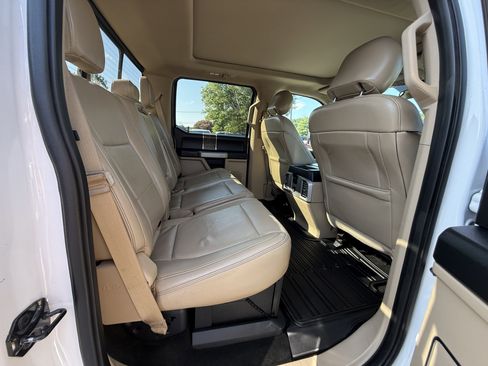 Used 2017 Ford F250 Lariat w/ Lariat Ultimate Package image 22