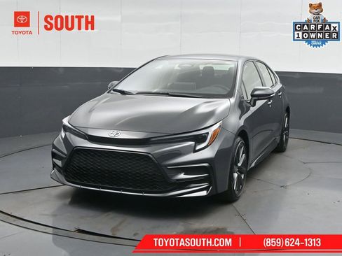 Used 2026 Toyota Corolla SE w/ SE Premium Package image 6