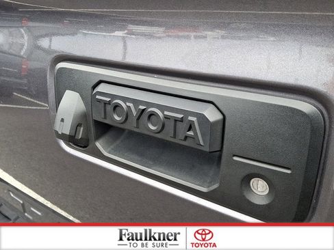 Certified 2019 Toyota Tacoma SR image 29