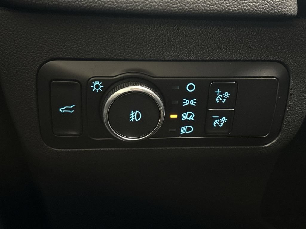 Used 2025 Ford Escape Platinum AWD/4WD image 50