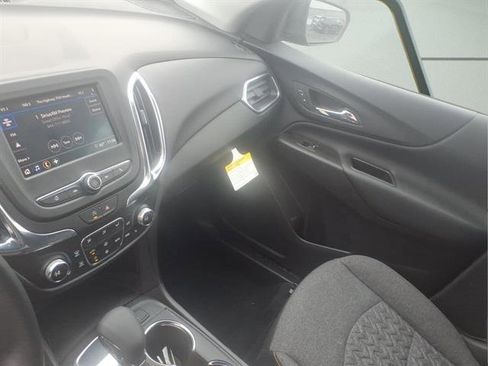 Certified 2024 Chevrolet Equinox LT w/ LPO, Floor Liner Package image 20