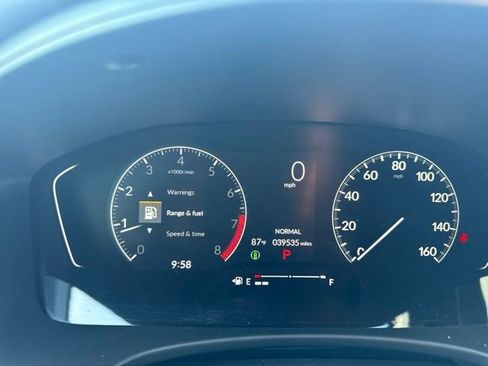 Used 2024 Honda Civic Sport image 5
