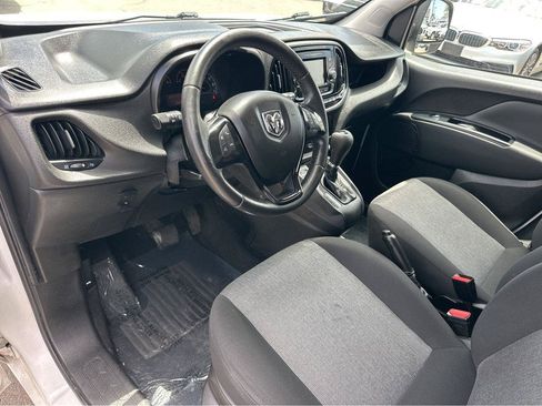 Used 2018 RAM ProMaster City Tradesman SLT FWD image 16