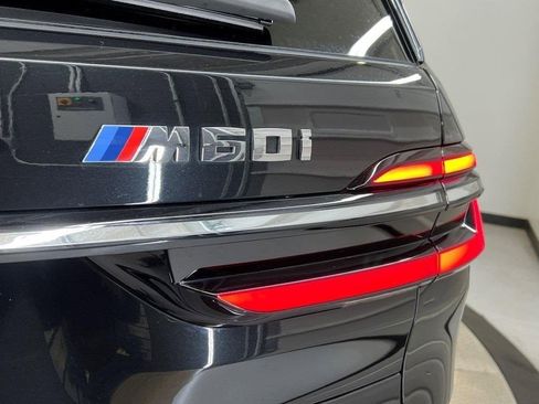 Used 2024 BMW X7 M60i w/ Executive Package image 9