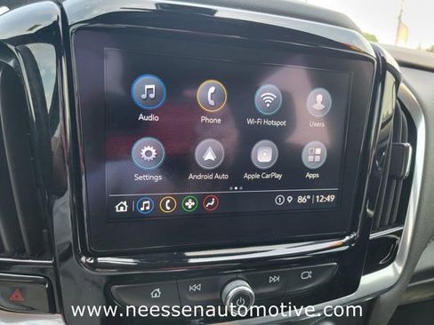 Used 2023 Chevrolet Traverse LT w/ LPO, Floor Liner Package FWD image 28