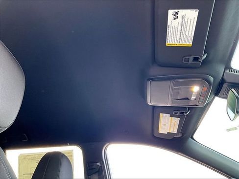 New 2026 Chevrolet Equinox LT w/ Midnight Edition FWD image 28