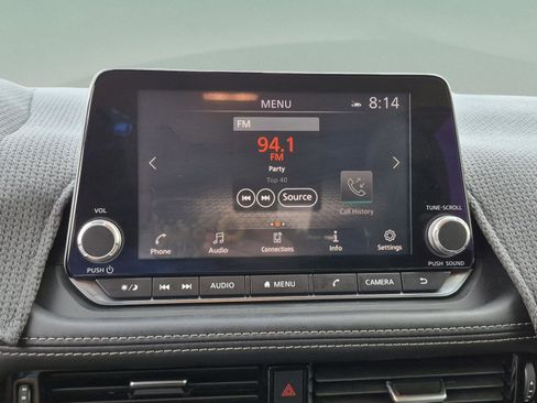 Certified 2021 Nissan Rogue SV FWD image 24