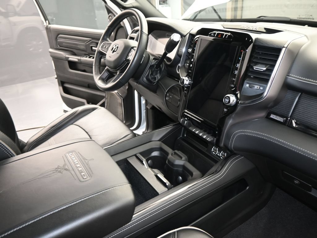 Used 2024 RAM 2500 Limited AWD/4WD image 49