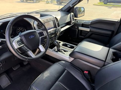 Used 2020 Ford F150 Lariat RWD image 11