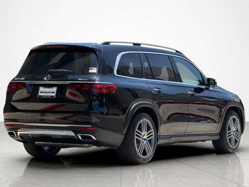 Used 2026 Mercedes-Benz GLS 450 4MATIC image 5