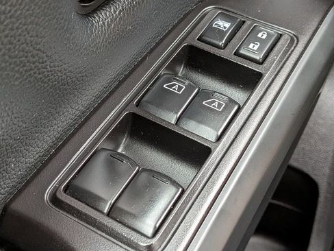 Used 2021 Nissan Titan S w/ S Utility Package image 23