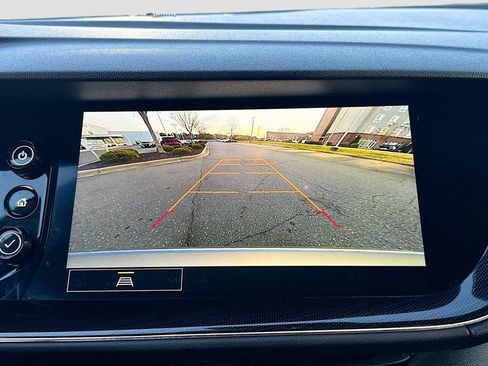 Used 2023 Buick Envision Preferred image 14