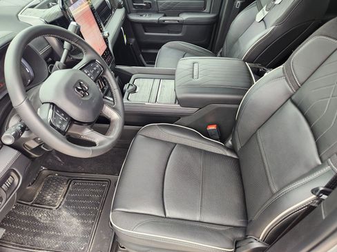 New 2026 RAM 2500 Limited AWD/4WD image 13