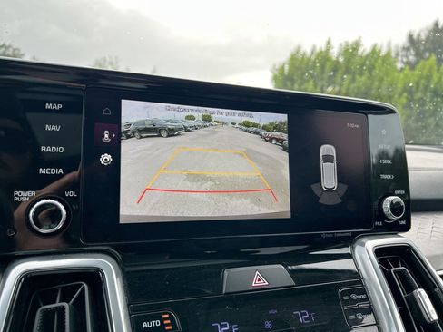 Used 2023 Kia Sorento SX image 28