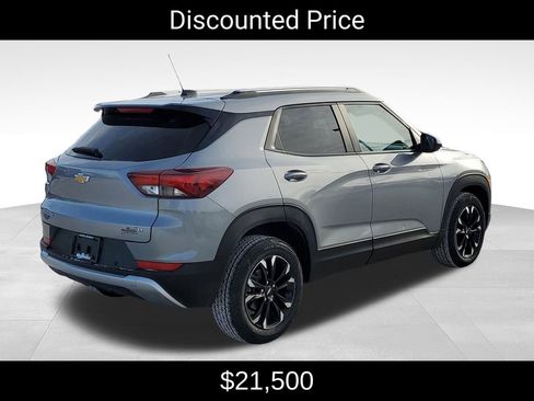 Certified 2023 Chevrolet TrailBlazer LT w/ Convenience Package image 3
