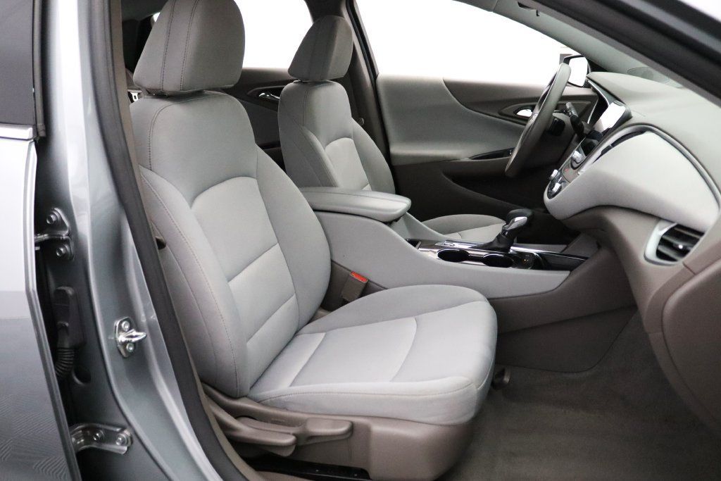 Certified 2024 Chevrolet Malibu LT FWD image 17
