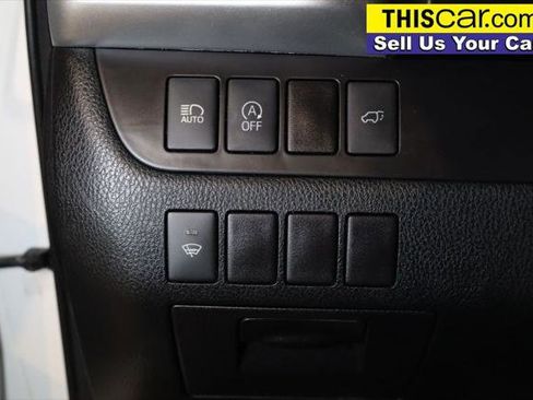 Used 2017 Toyota Highlander XLE image 27