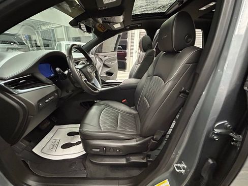 Used 2023 Buick Enclave Avenir w/ Avenir Technology Package image 58