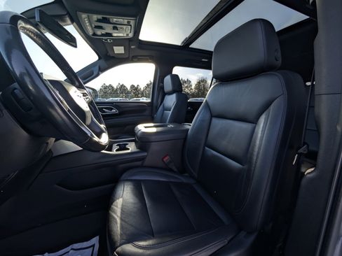 Used 2021 Chevrolet Suburban Z71 image 31