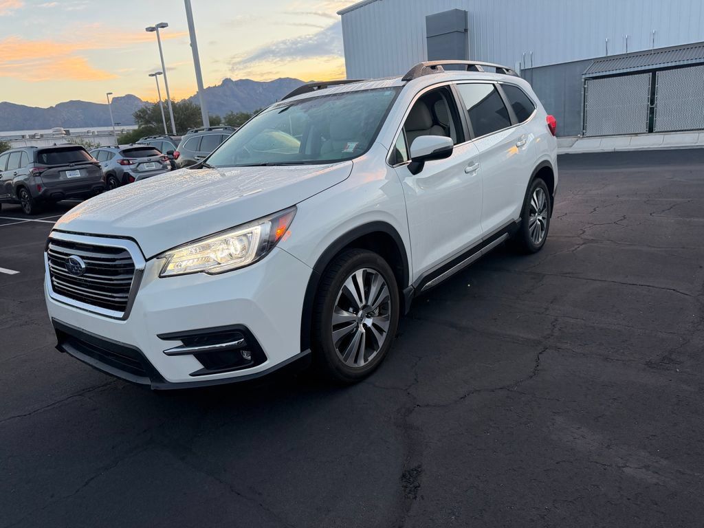 Used 2022 Subaru Ascent Limited w/ Technology Package AWD/4WD image 3