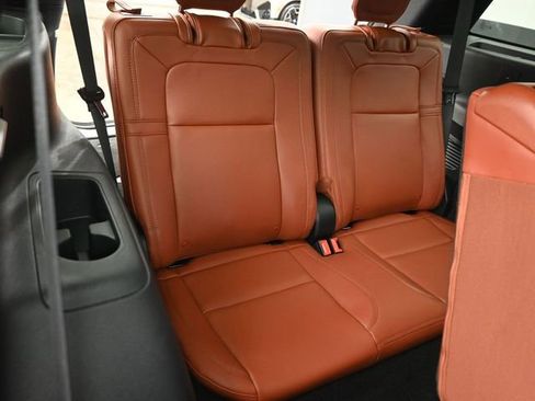 Used 2025 Lincoln Aviator Reserve w/ Equipment Group 201A image 26