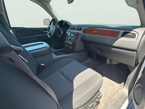 Used 2011 Chevrolet Tahoe LS w/ Convenience Package AWD/4WD image 11