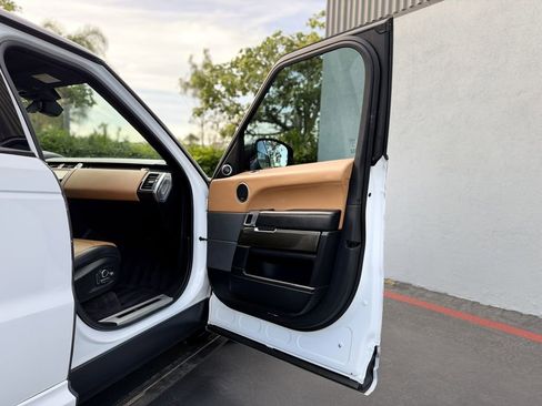 Used 2022 Land Rover Range Rover Sport SVR Carbon Edition AWD/4WD image 24