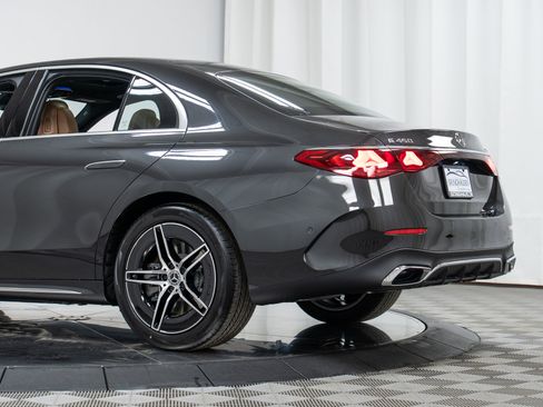 New 2026 Mercedes-Benz E 450 4MATIC Sedan image 29