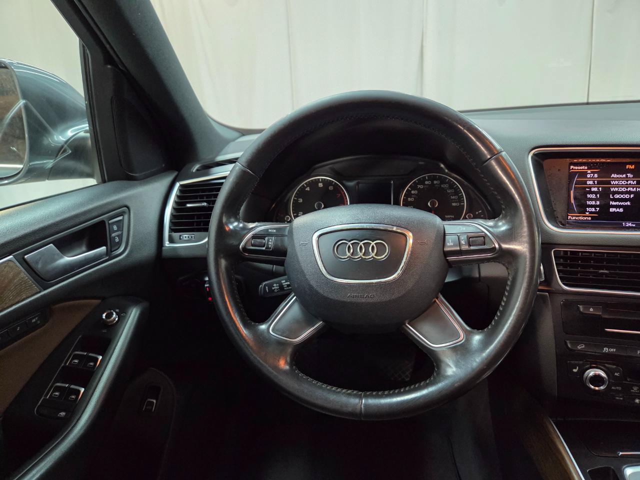 Used 2013 Audi Q5 2.0T Premium Plus AWD/4WD image 27