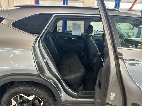 Certified 2026 Kia Seltos EX AWD/4WD image 21