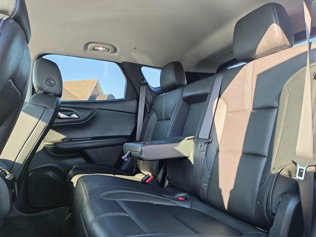 Used 2024 Chevrolet Blazer LT FWD image 14