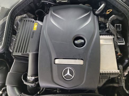 Used 2018 Mercedes-Benz C 300 Sedan w/ Premium Package image 30