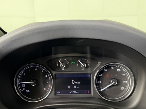 Used 2023 Buick Enclave Essence w/ Sport Touring Edition image 12