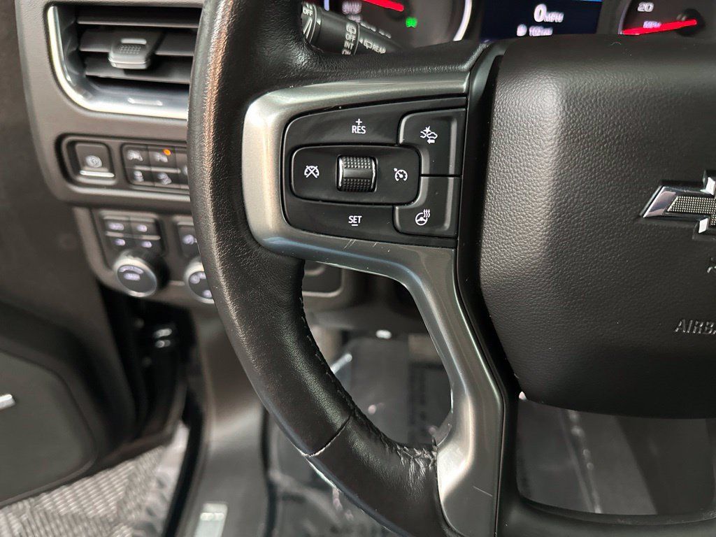Used 2021 Chevrolet Tahoe Z71 w/ Luxury Package AWD/4WD image 14