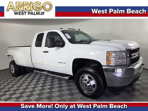Used 2013 Chevrolet Silverado 3500 LT image 1