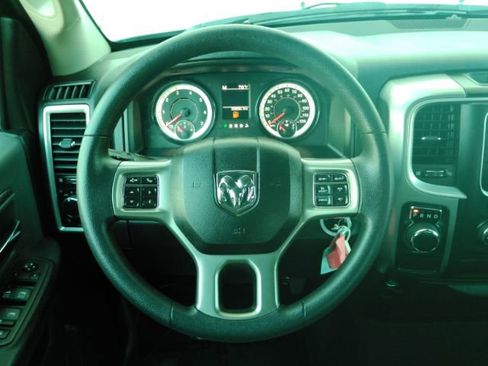 Used 2024 RAM 1500 Classic SLT image 25
